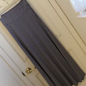 Fun! Navy & white maxi skirt, size M